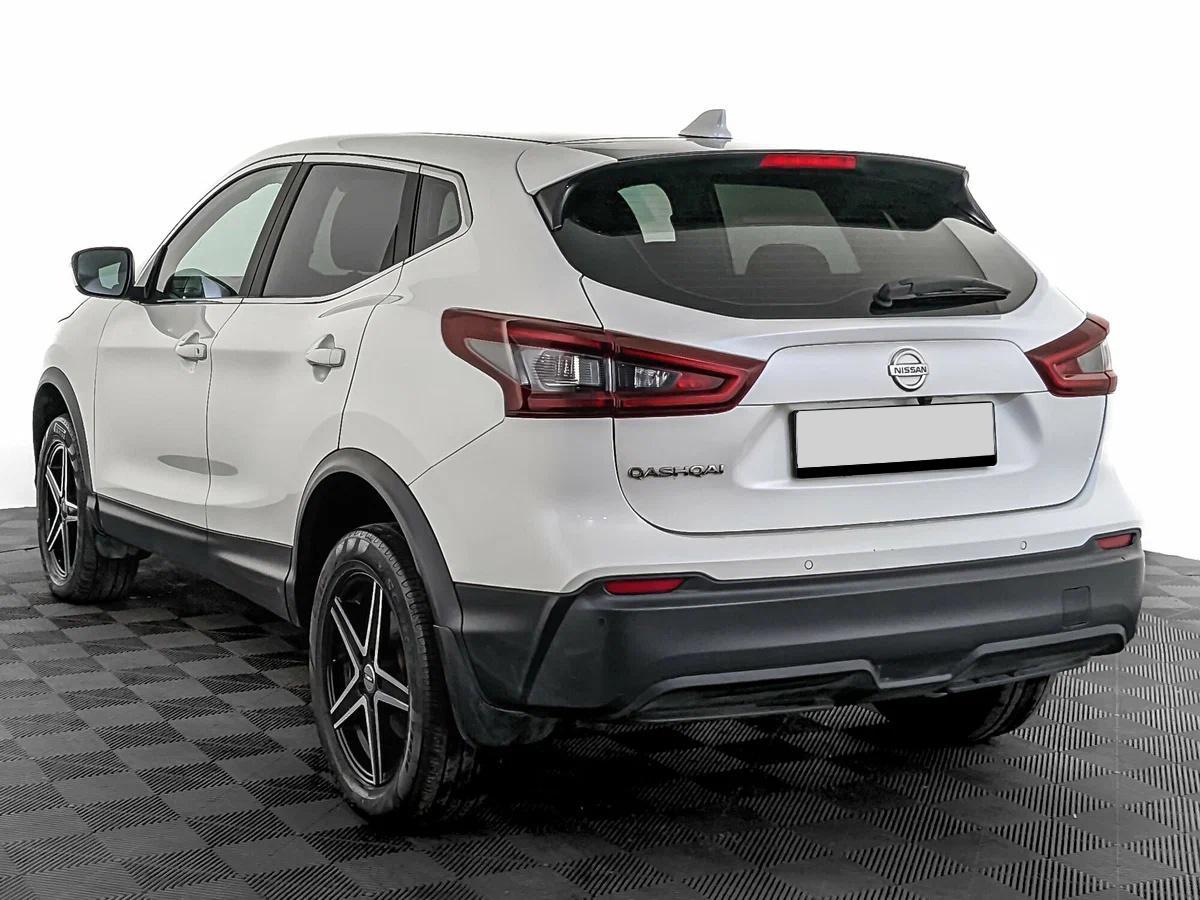 Nissan Qashqai 2021, белый