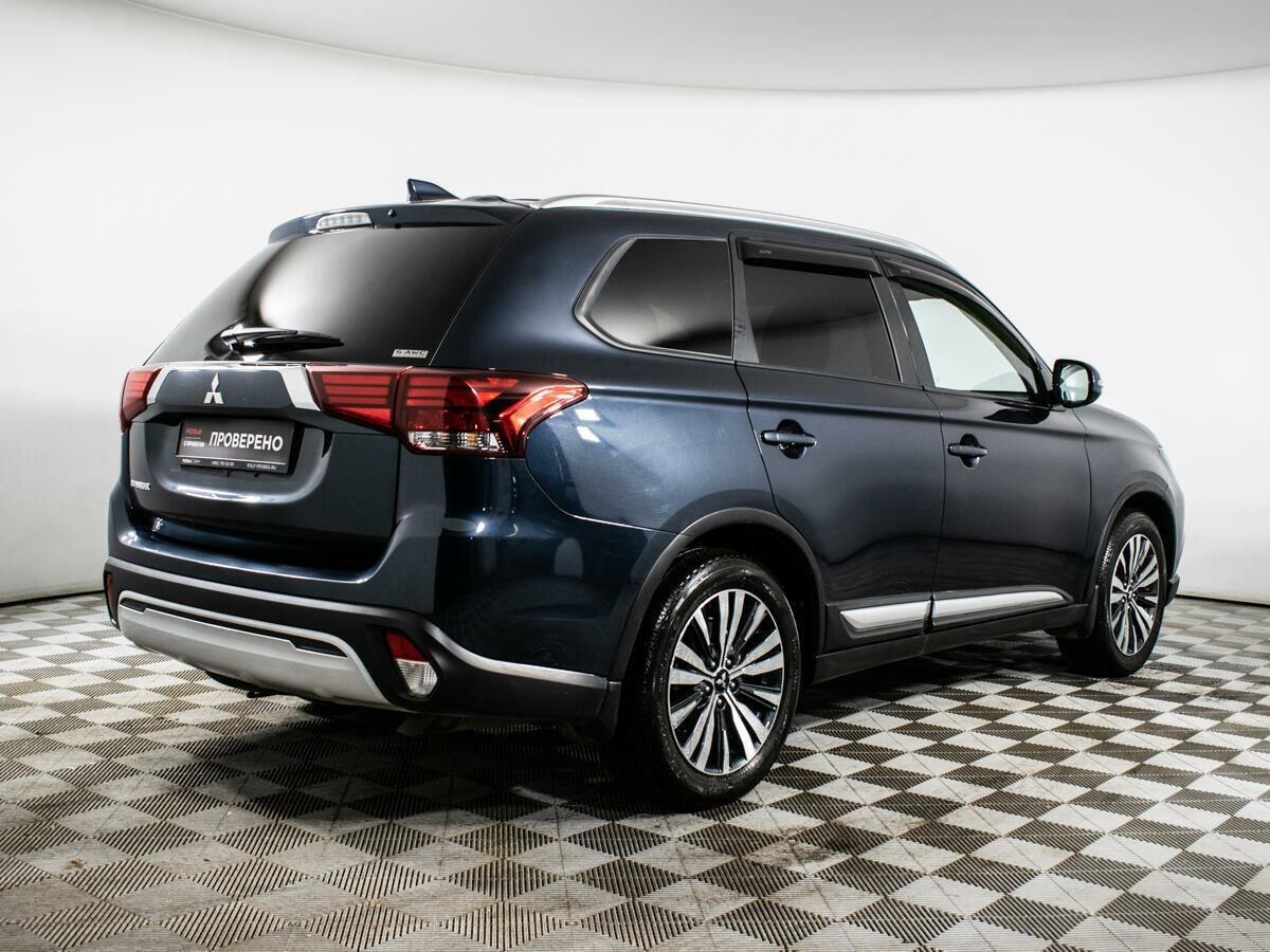 Mitsubishi Outlander 2020, синий