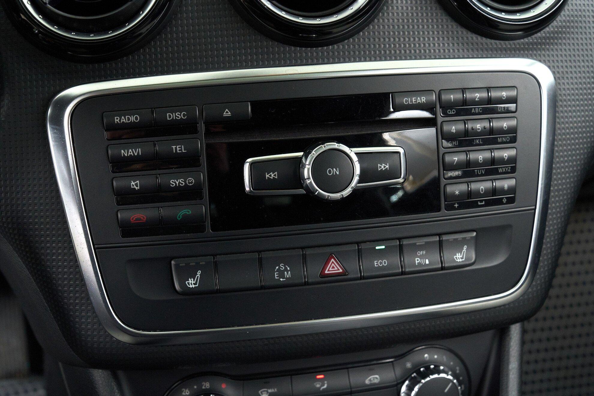 Mercedes-Benz A-Класс 2013, белый