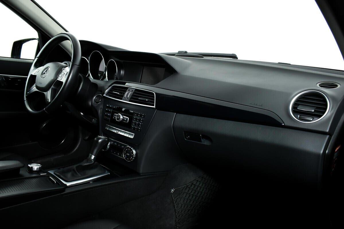 Mercedes-Benz C-Класс 2013, черный