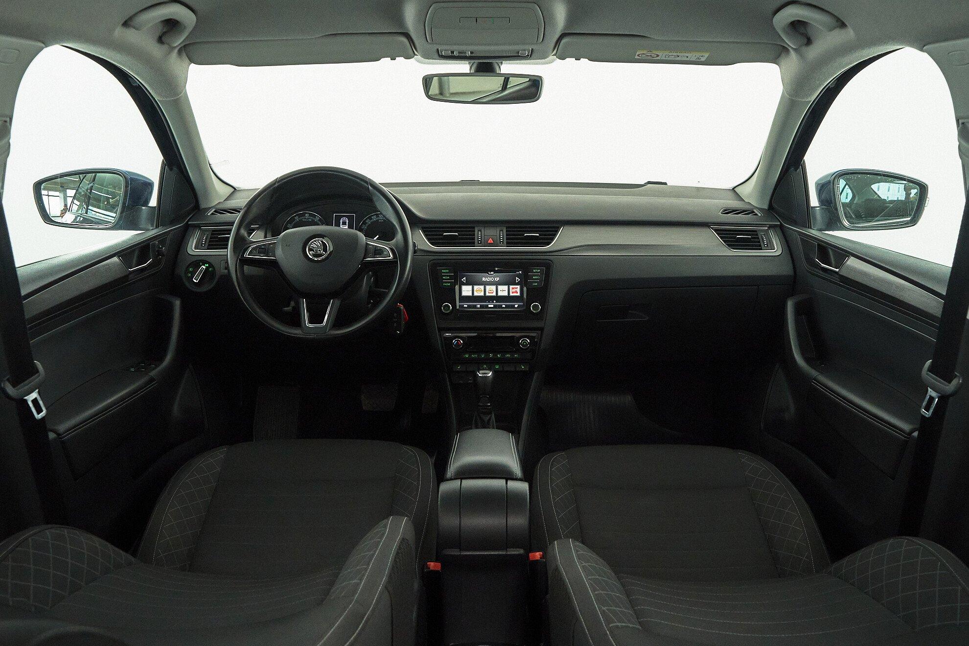 Skoda Rapid 2018, синий