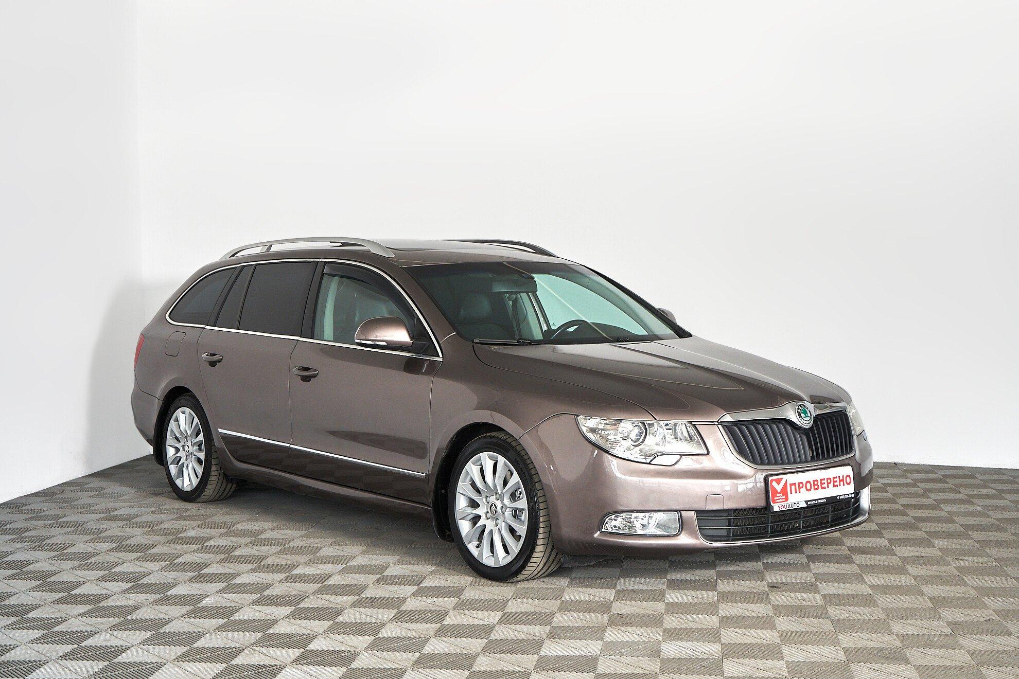 Skoda Superb 2011, коричневый