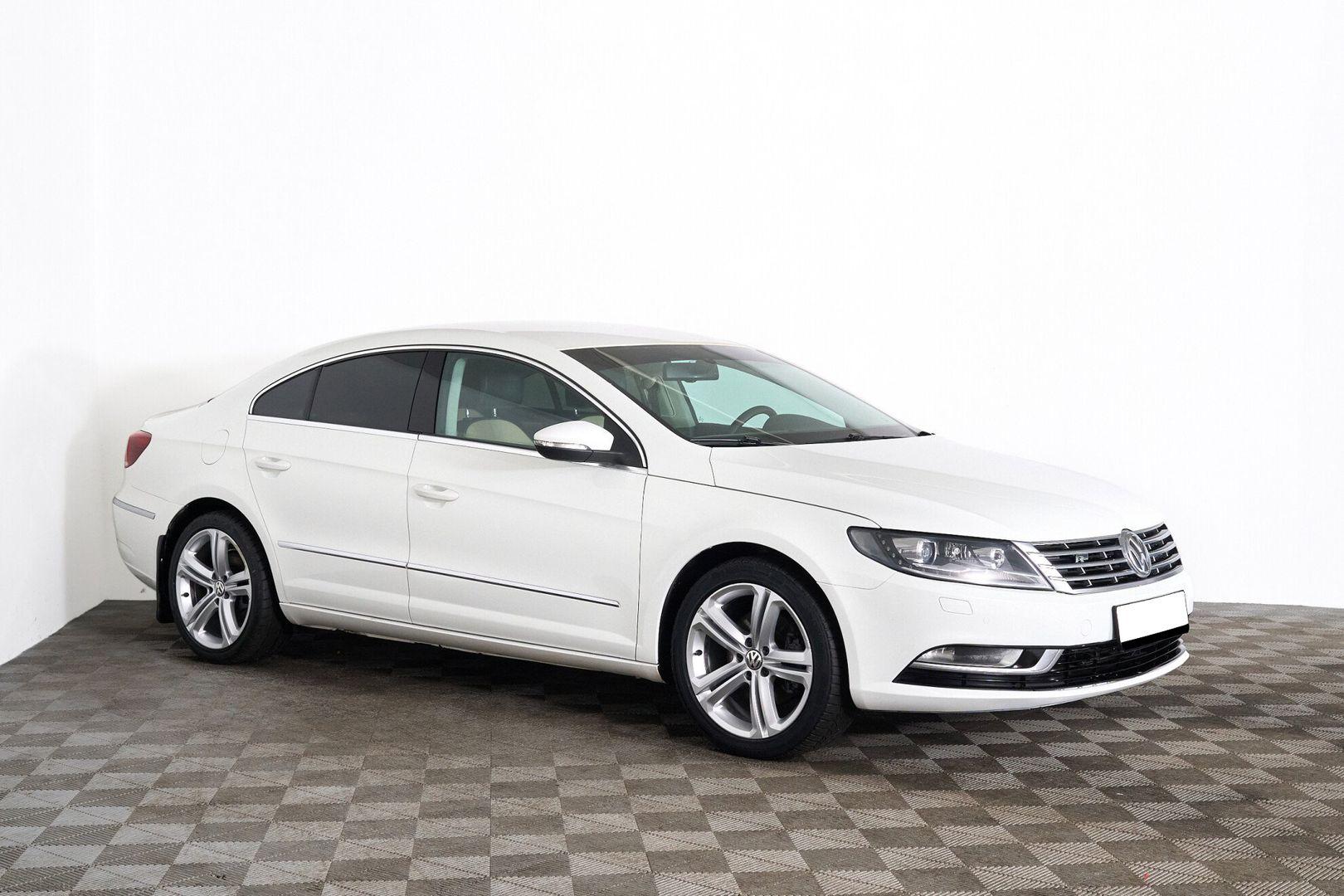 Volkswagen Passat CC 2013, белый