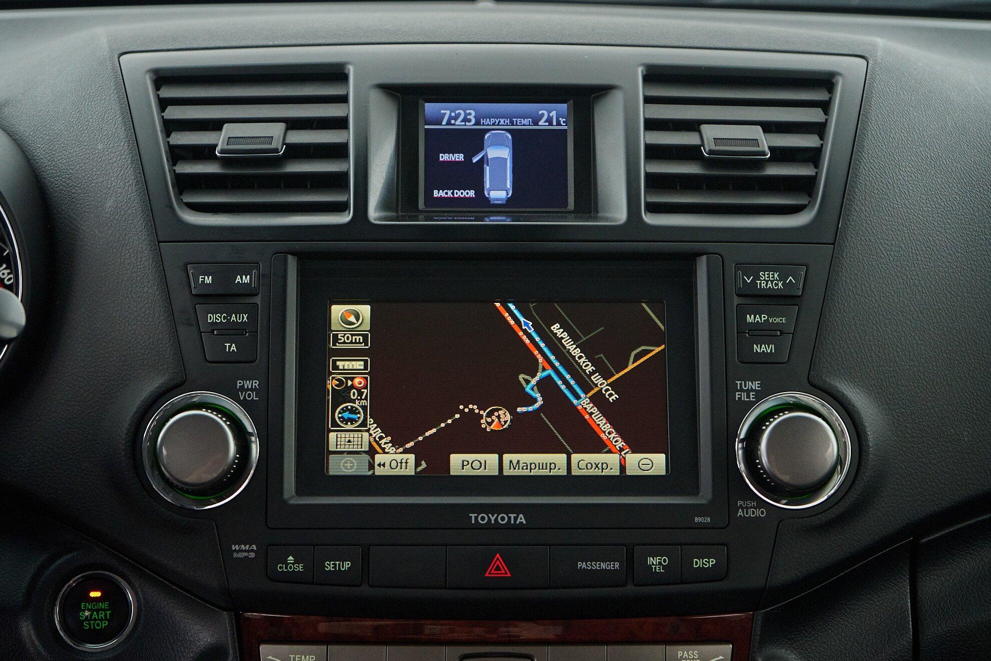 Toyota Highlander 2011, черный