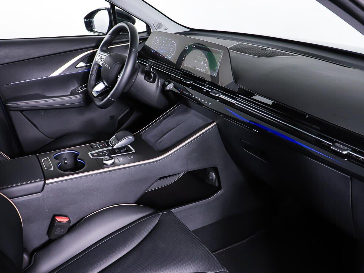 Omoda C5 2022, синий