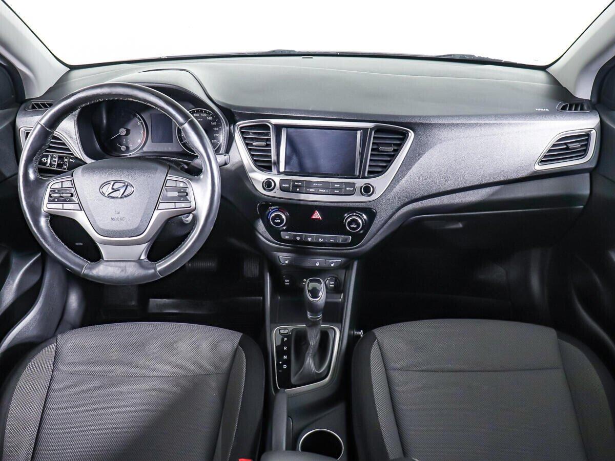Hyundai Solaris 2019, серый