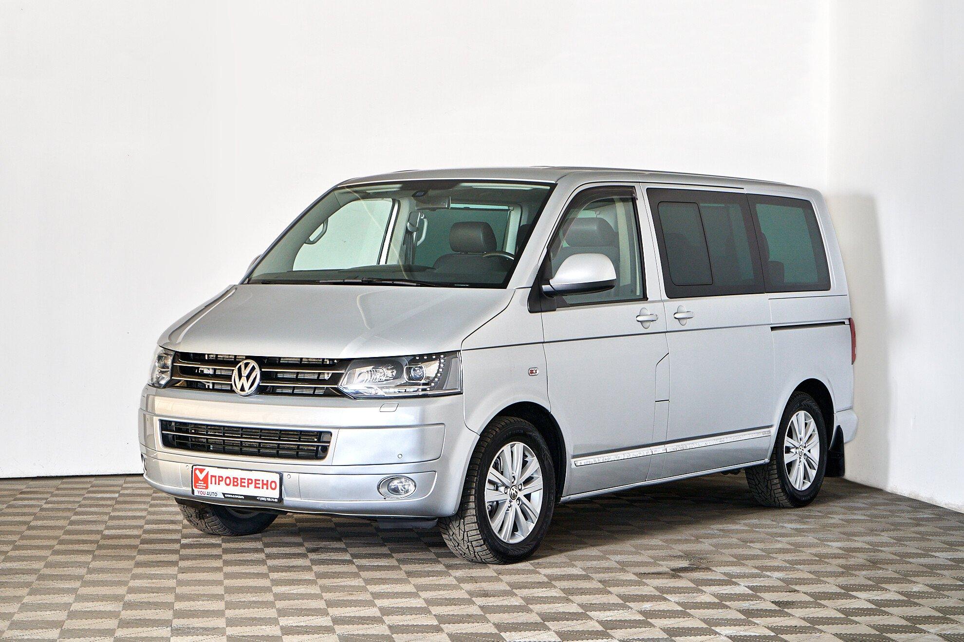 Volkswagen Multivan 2013, серебряный