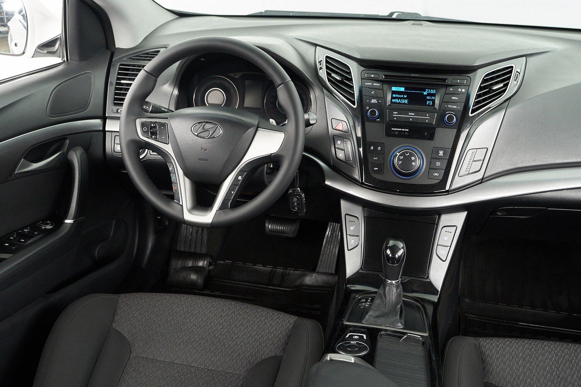 Hyundai i40 2017, белый