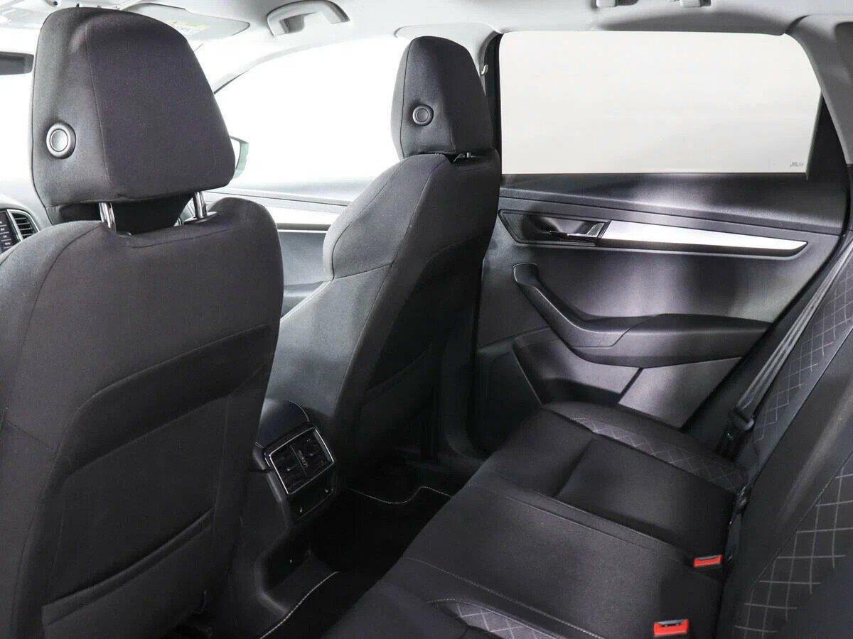 Skoda Karoq 2020, серый