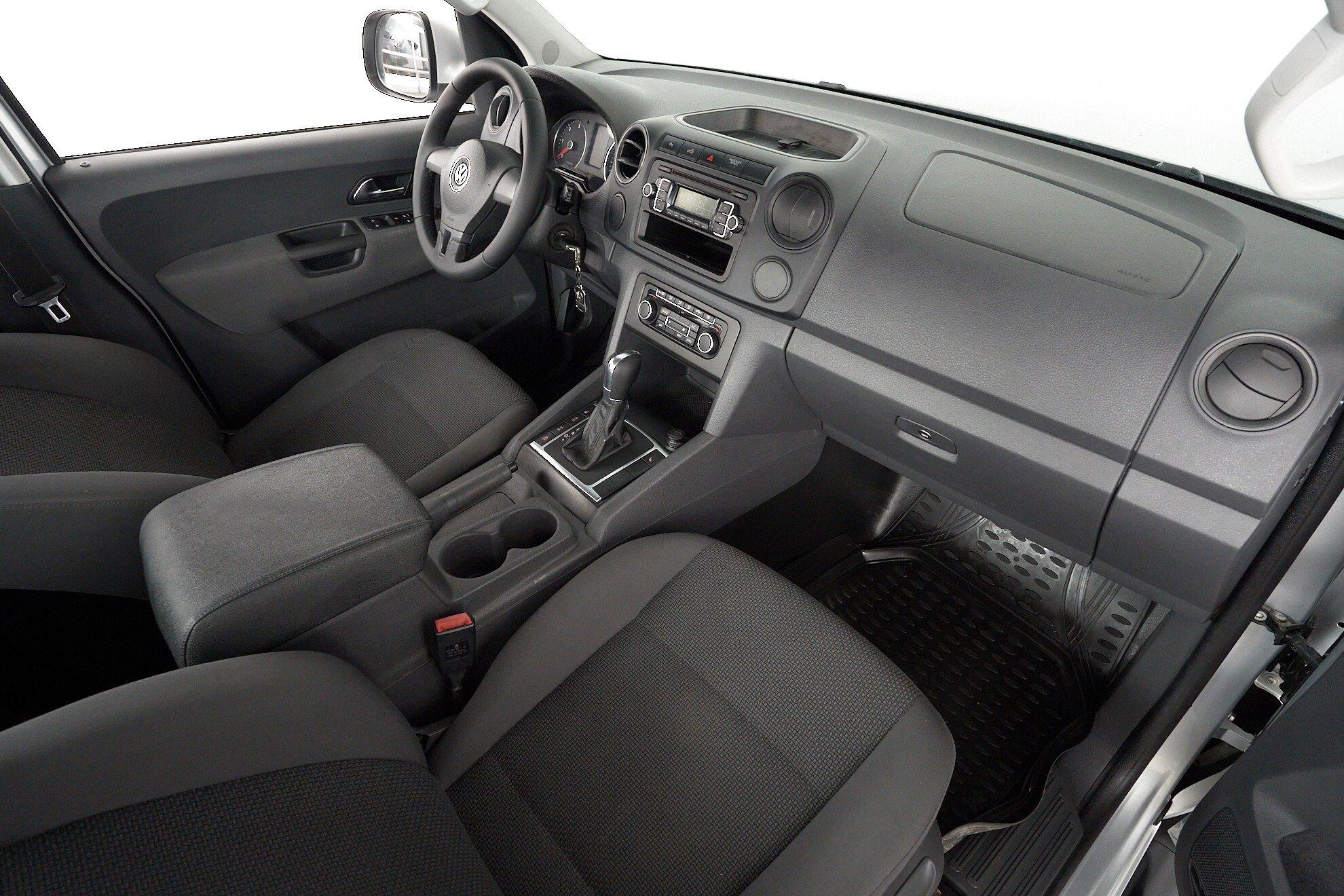 Volkswagen Amarok 2013, серебряный