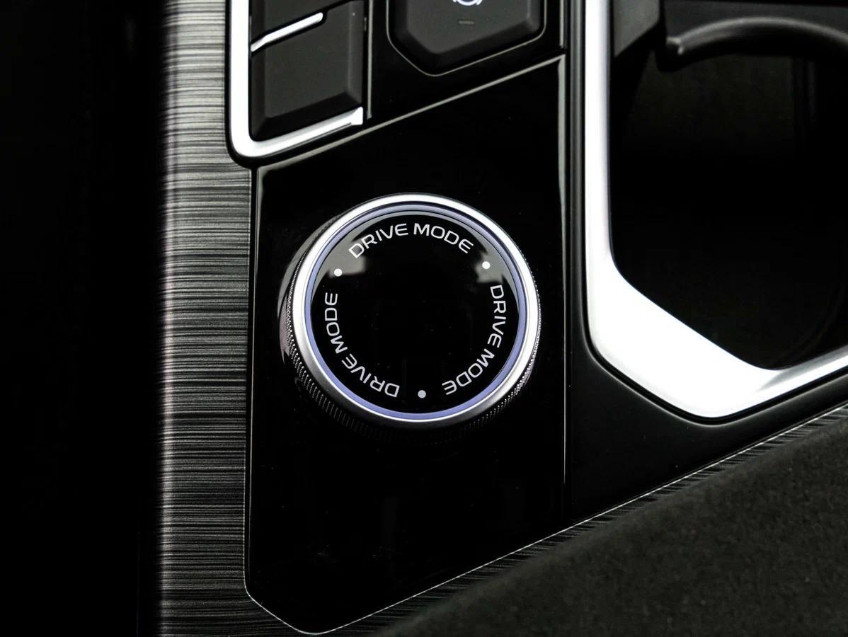 Geely Tugella 2024, серый