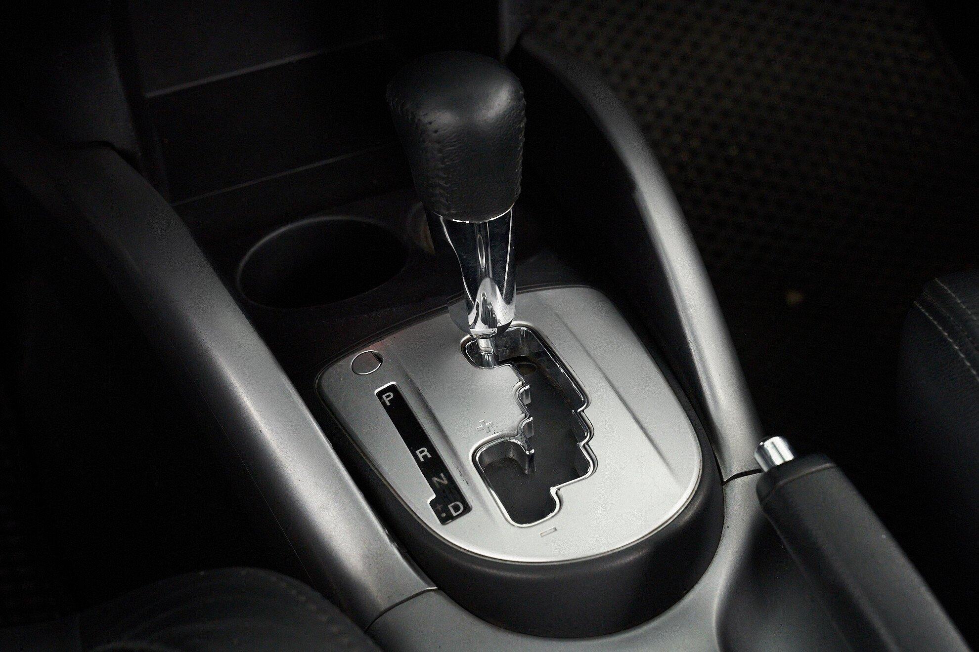 Mitsubishi Outlander 2008, черный