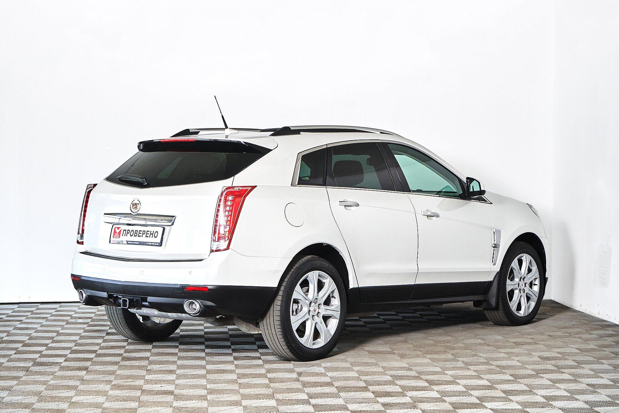 Cadillac SRX 2011, белый