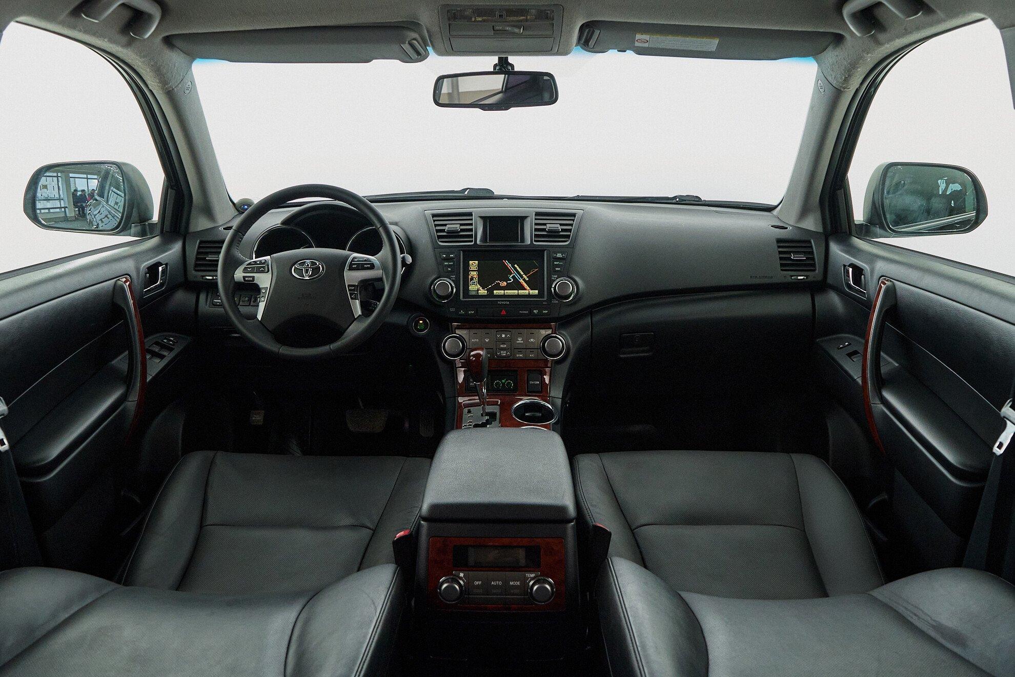 Toyota Highlander 2011, черный