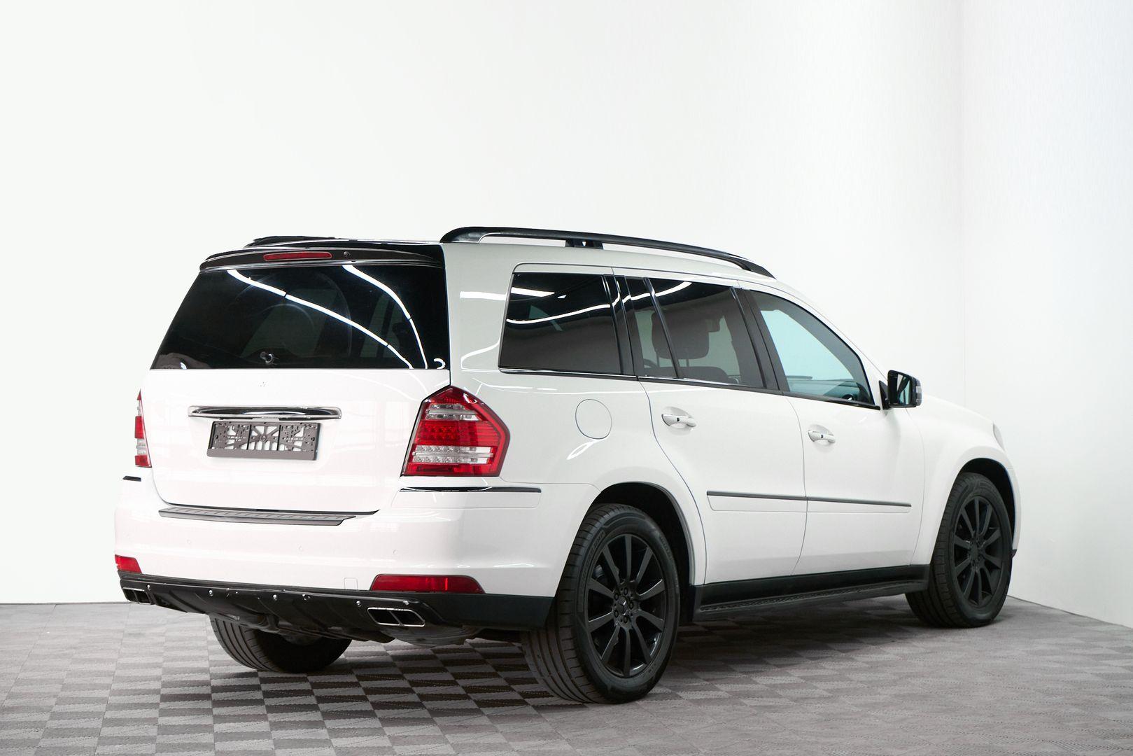 Mercedes-Benz GL-Класс 2012, белый