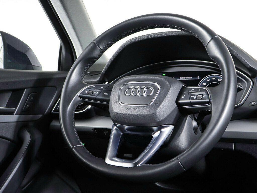 Audi Q5 2021, синий