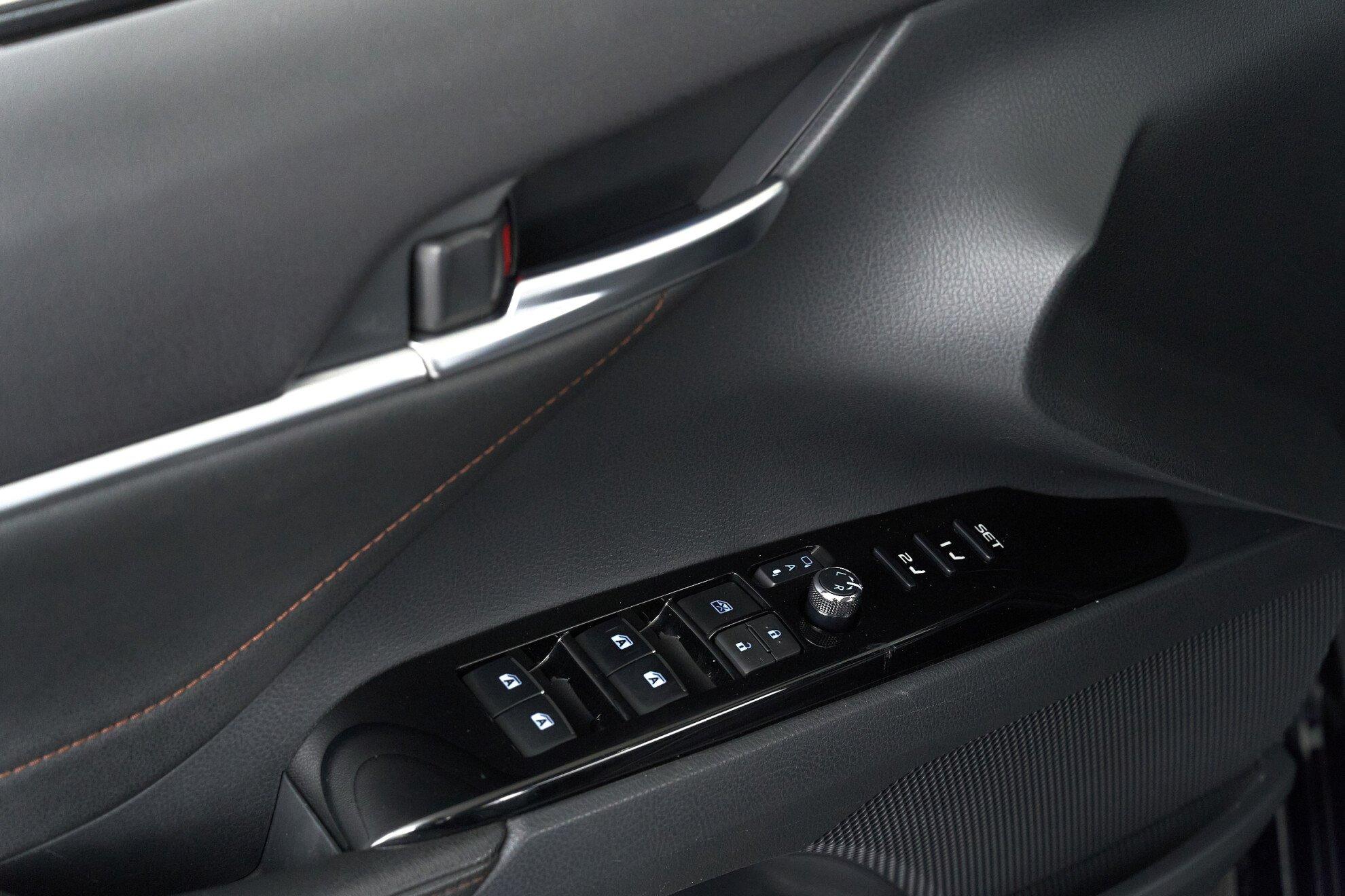 Toyota Camry 2019, синий