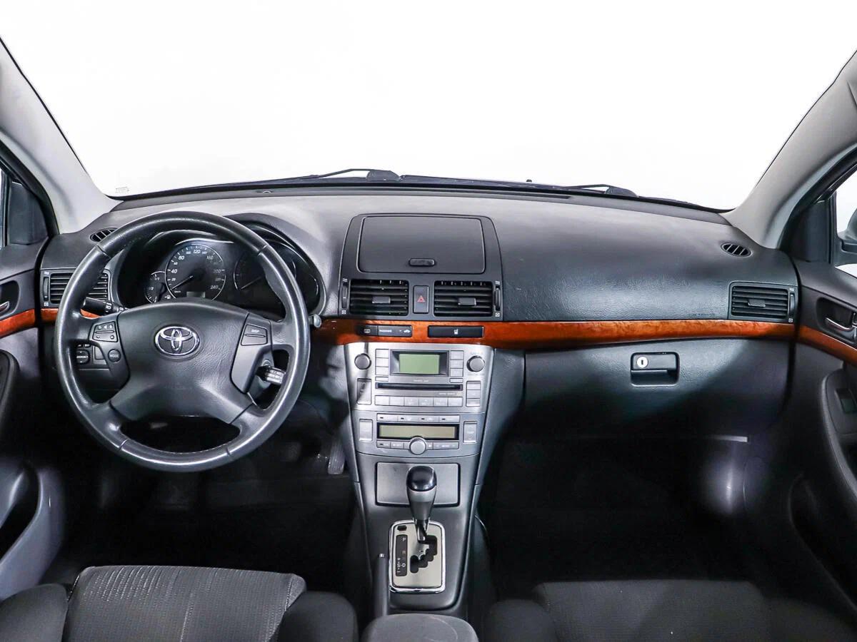 Toyota Avensis 2008, черный