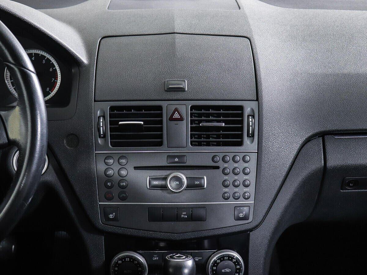 Mercedes-Benz C-Класс 2010, серый