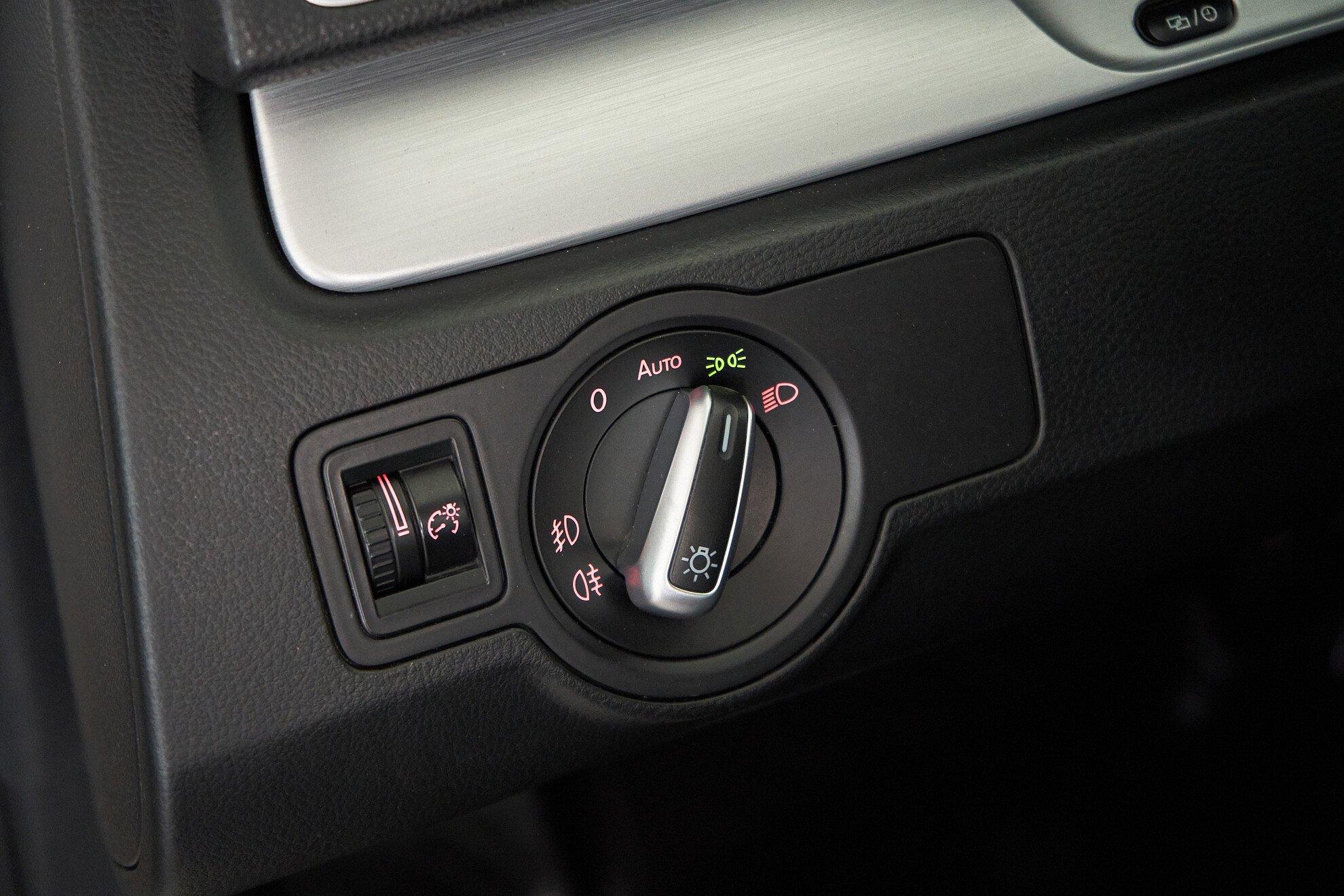 Volkswagen Passat CC 2012, белый