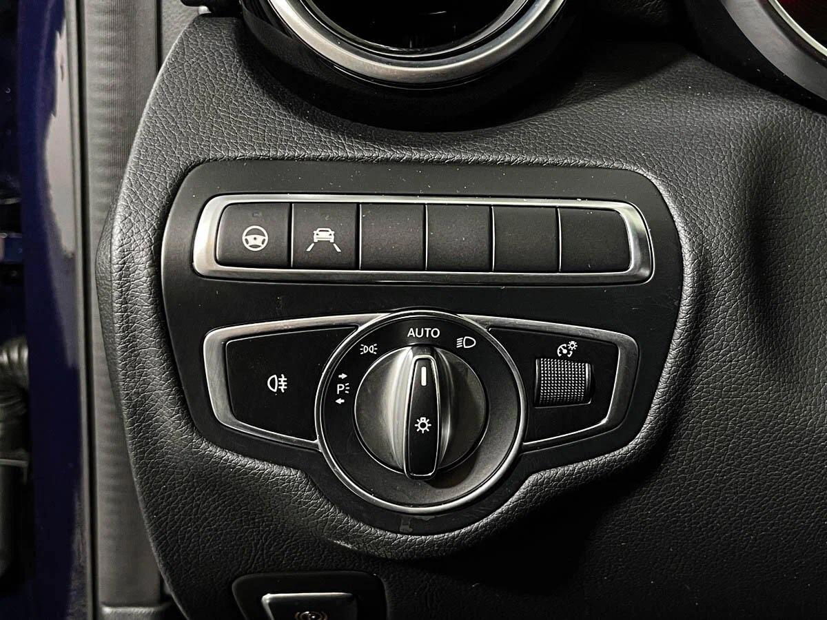Mercedes-Benz C-Класс 2018, синий