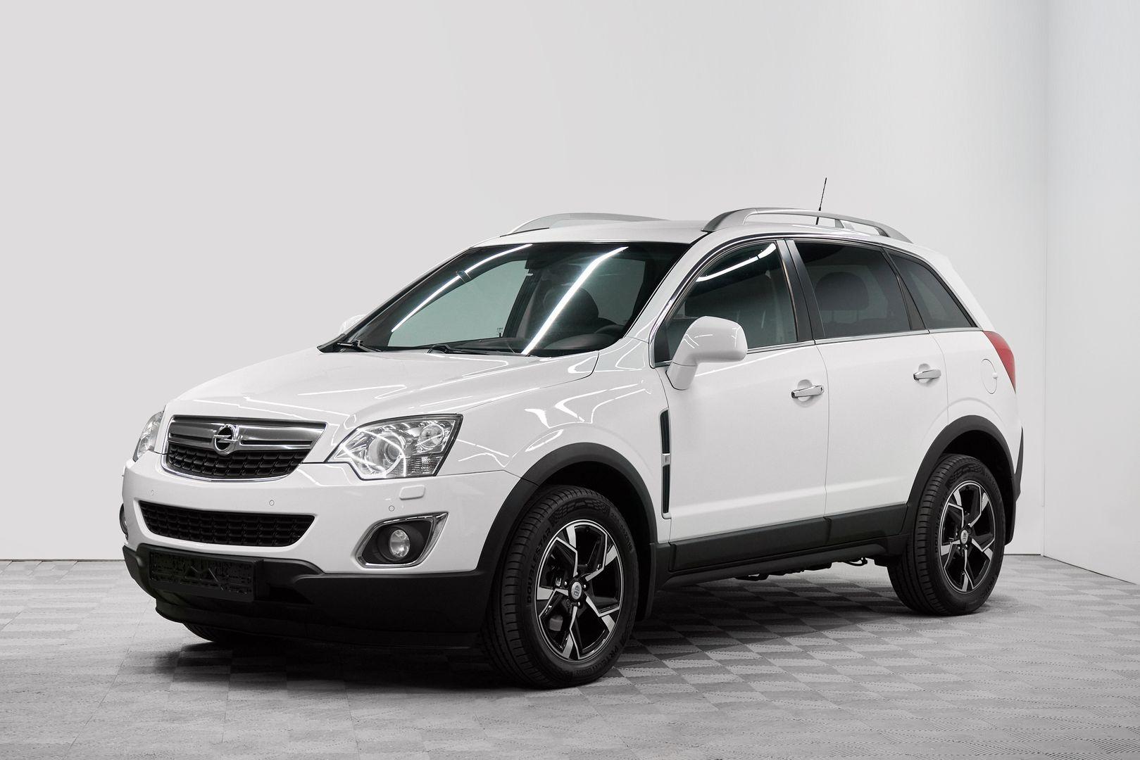 Opel Antara 2014, белый