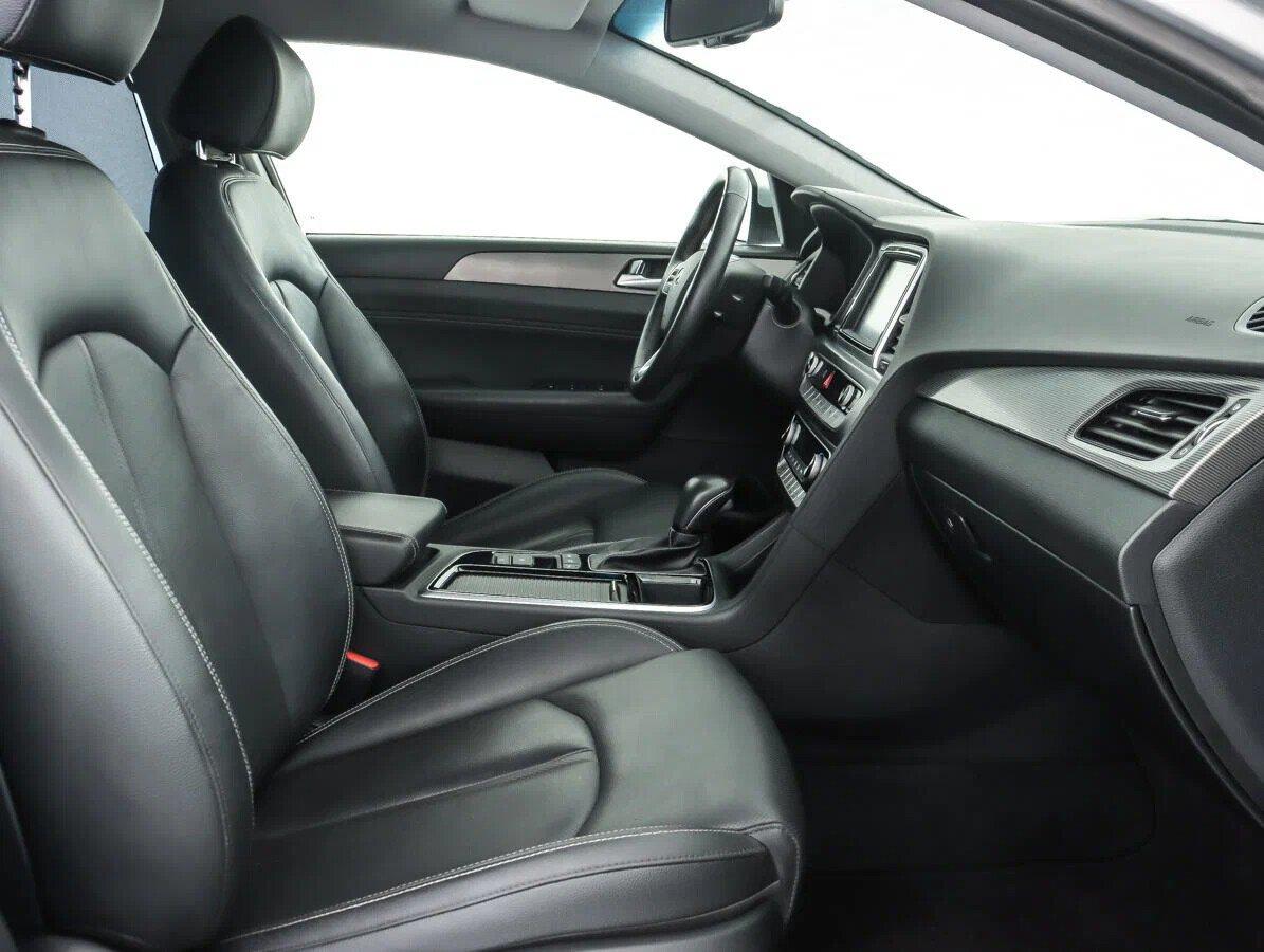Hyundai Sonata 2018, серебряный