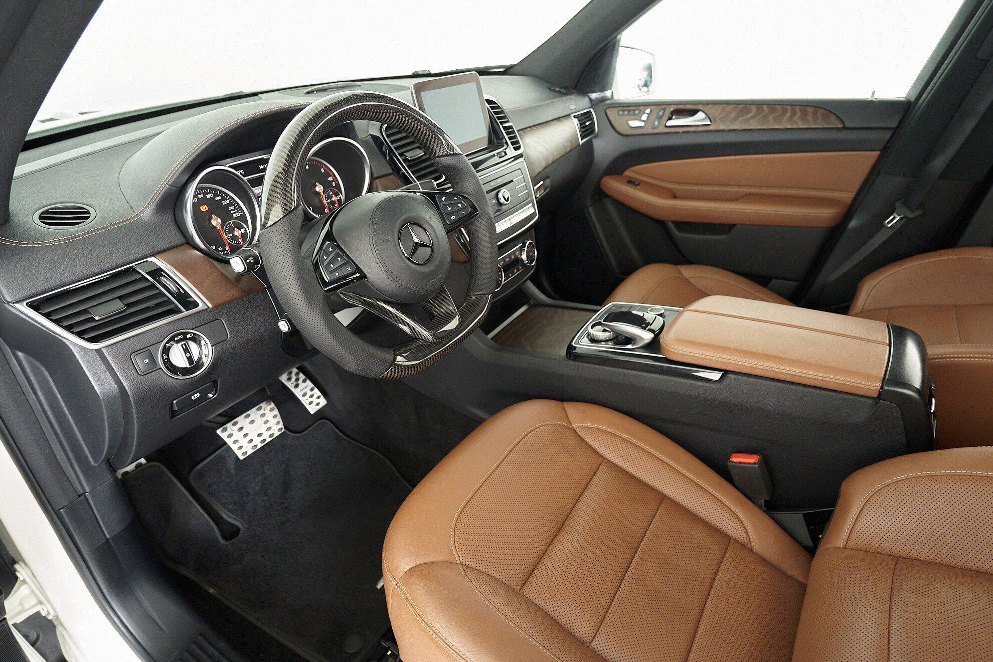 Mercedes-Benz GLS 2016, белый
