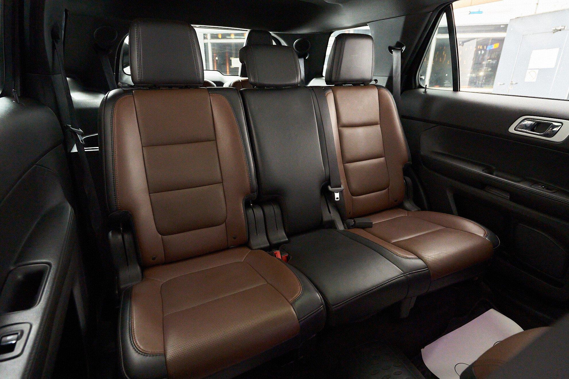 Ford Explorer 2014, черный