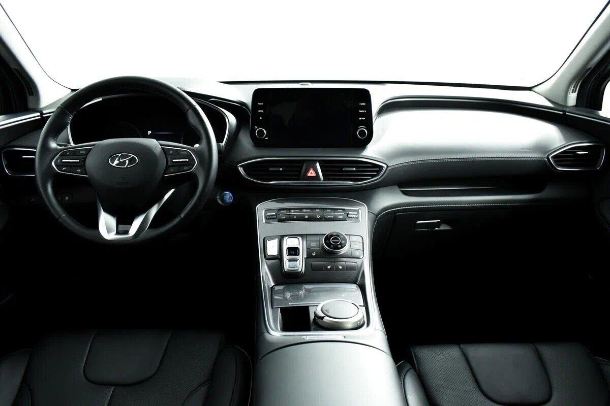 Hyundai Santa Fe 2024, черный