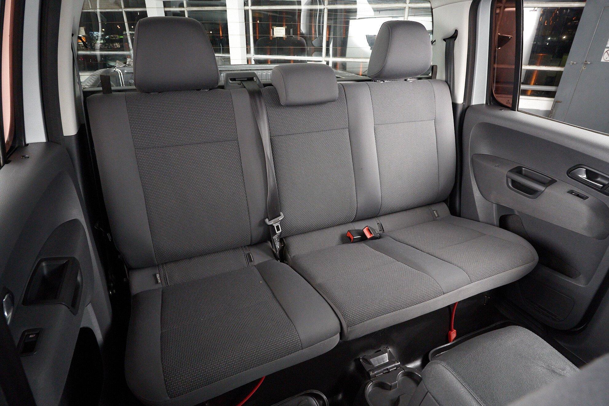 Volkswagen Amarok 2013, серебряный