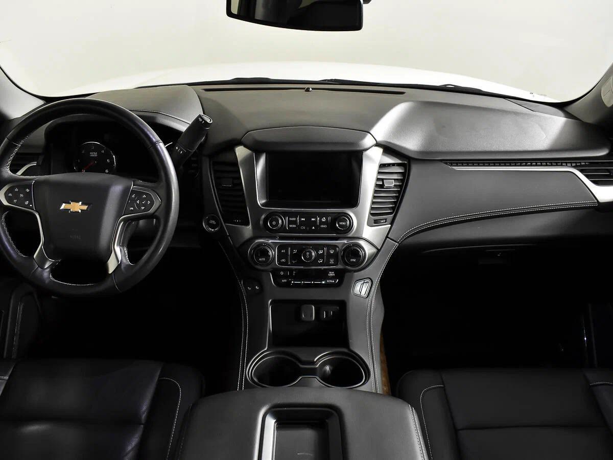 Chevrolet Tahoe 2016, белый