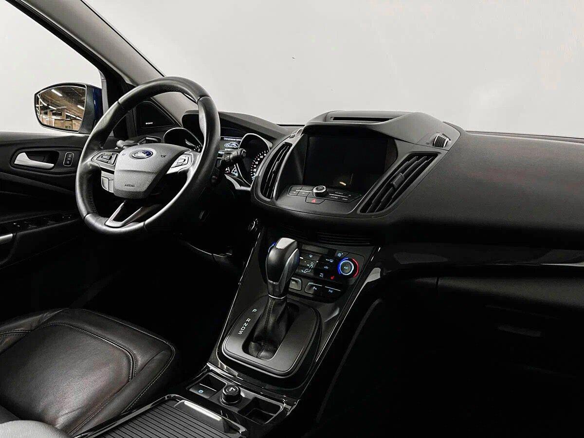 Ford Kuga 2018, синий
