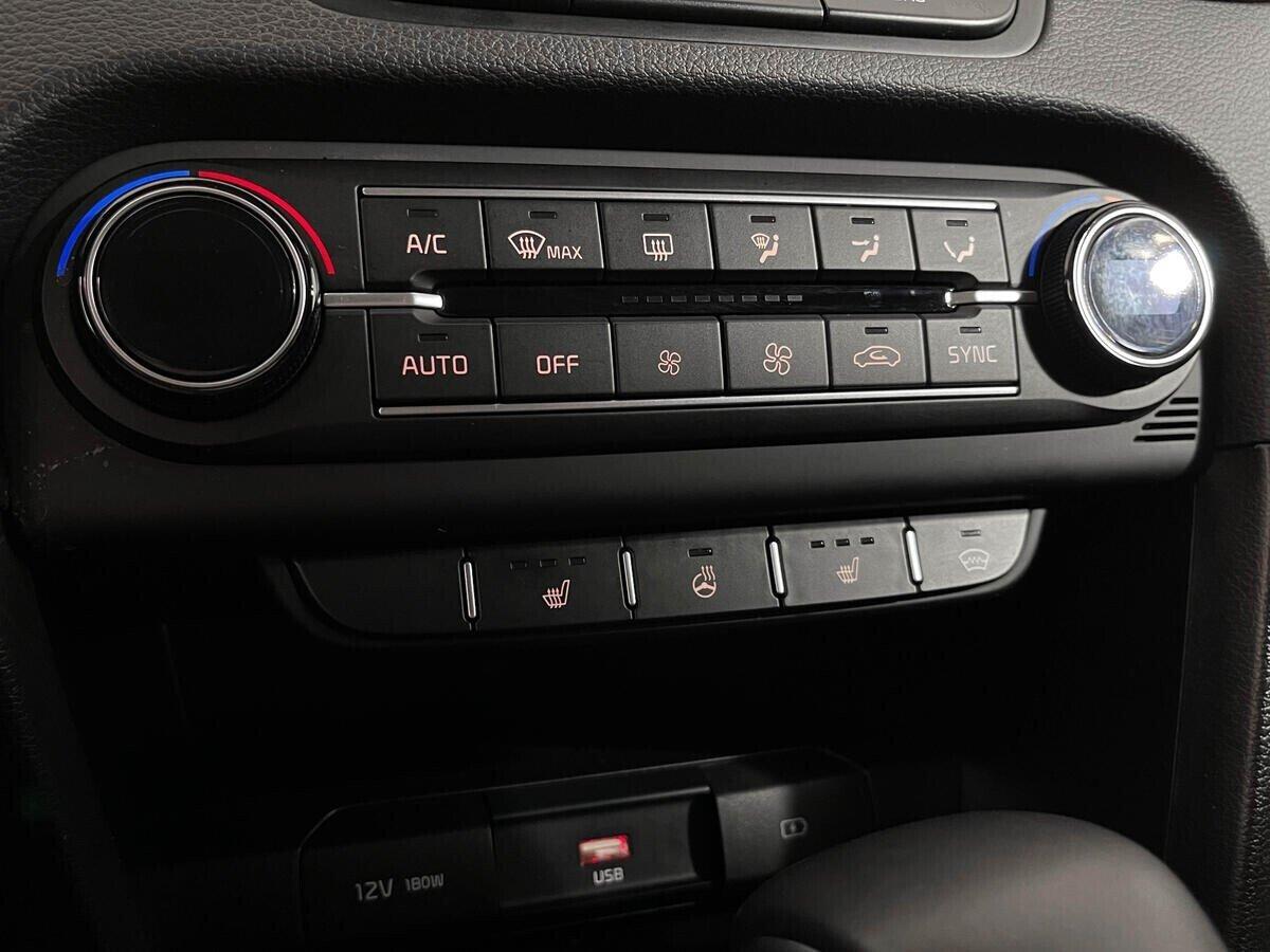 Kia Ceed 2021, голубой