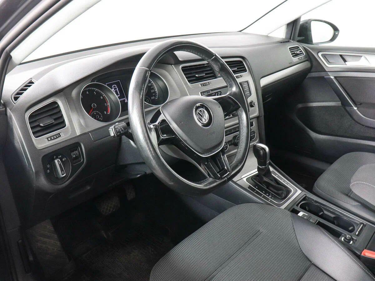 Volkswagen Golf 2013, серый