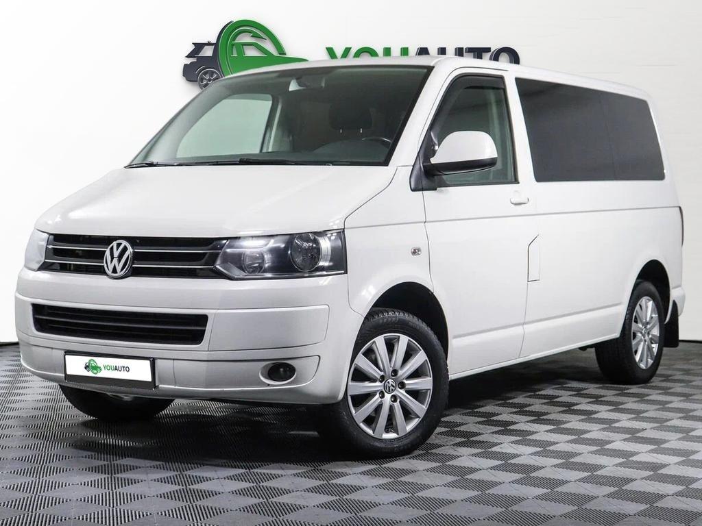 Volkswagen Multivan 2012, белый