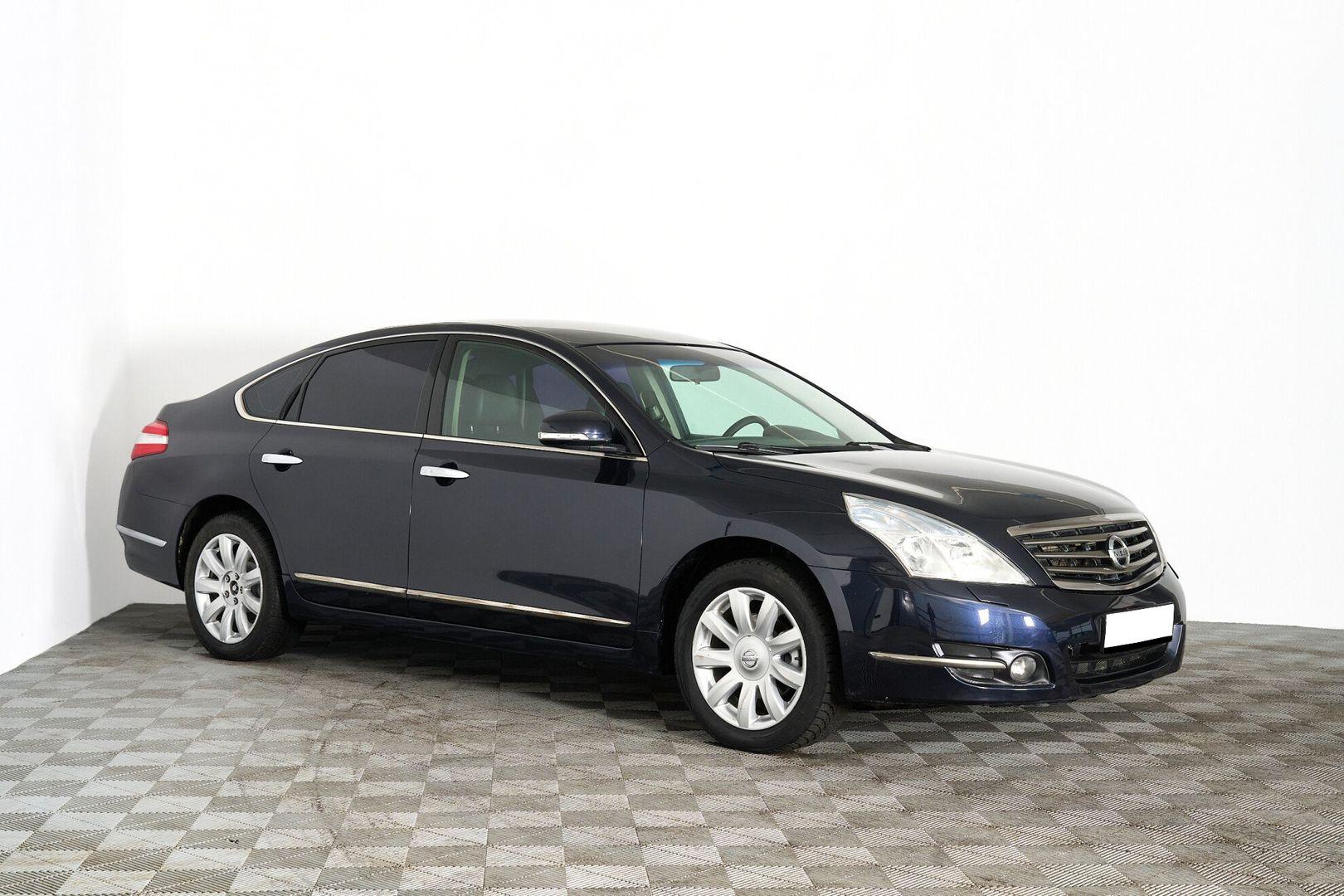 Nissan Teana 2010, синий