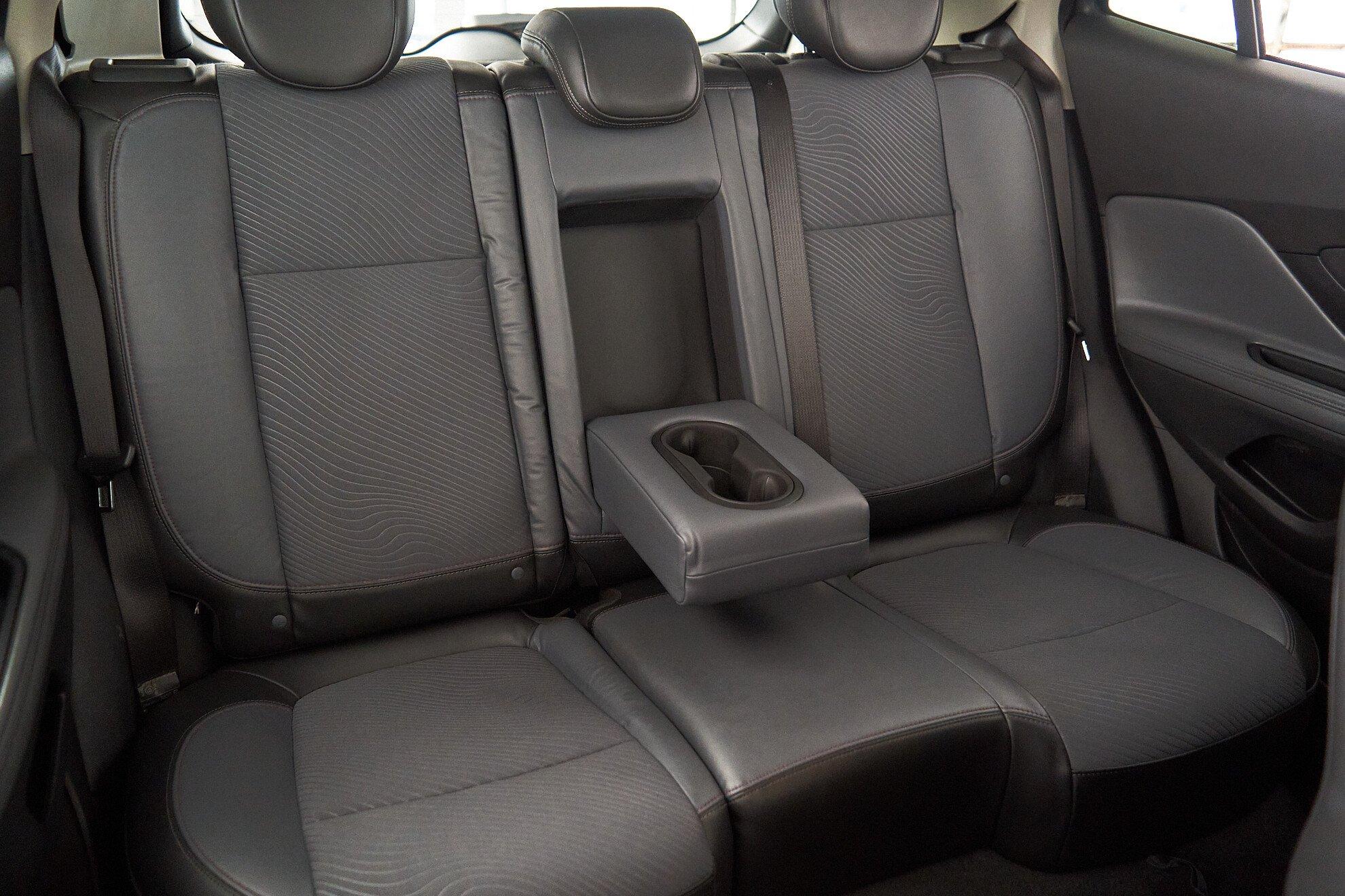 Opel Mokka 2013, белый