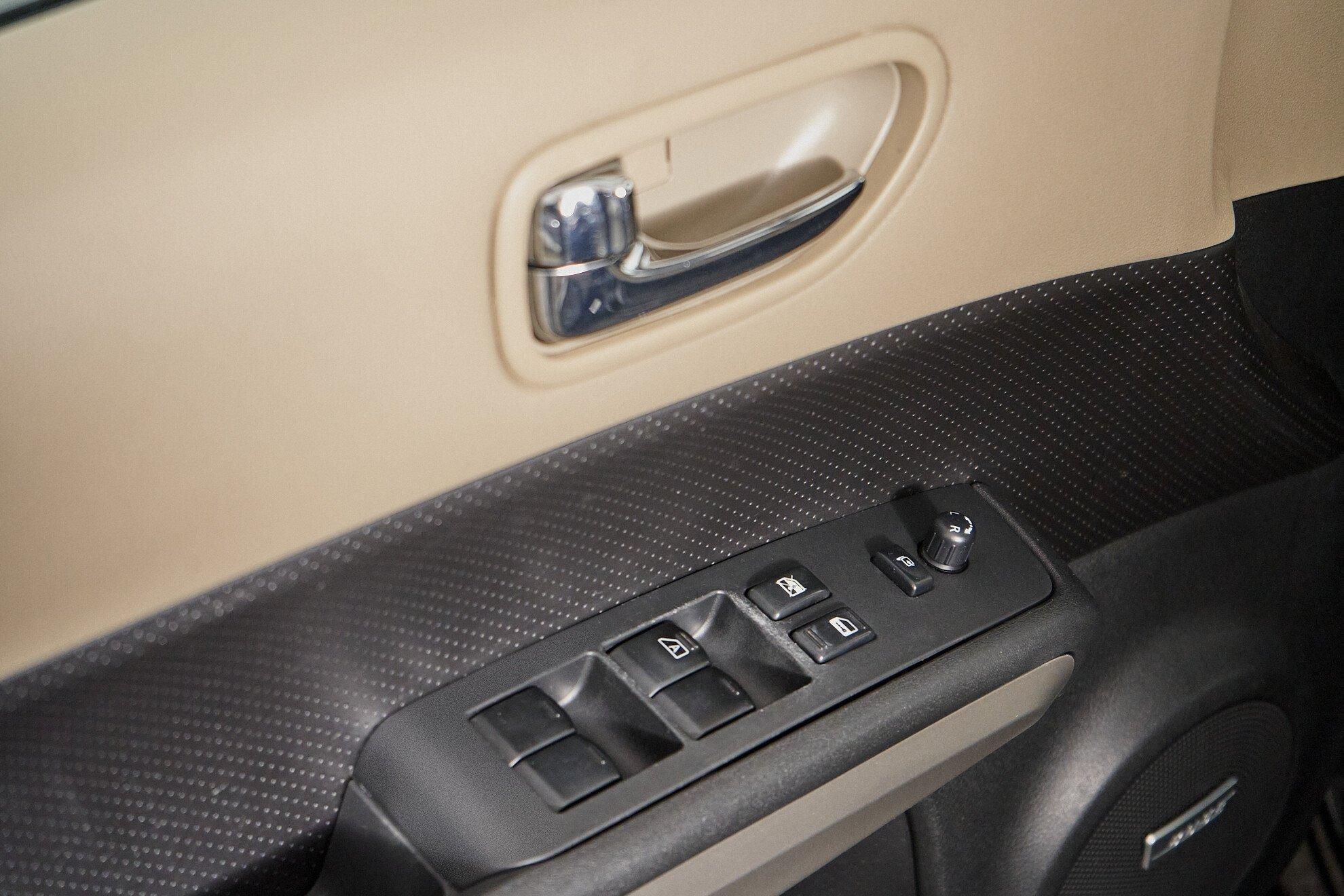 Nissan X-Trail 2013, черный