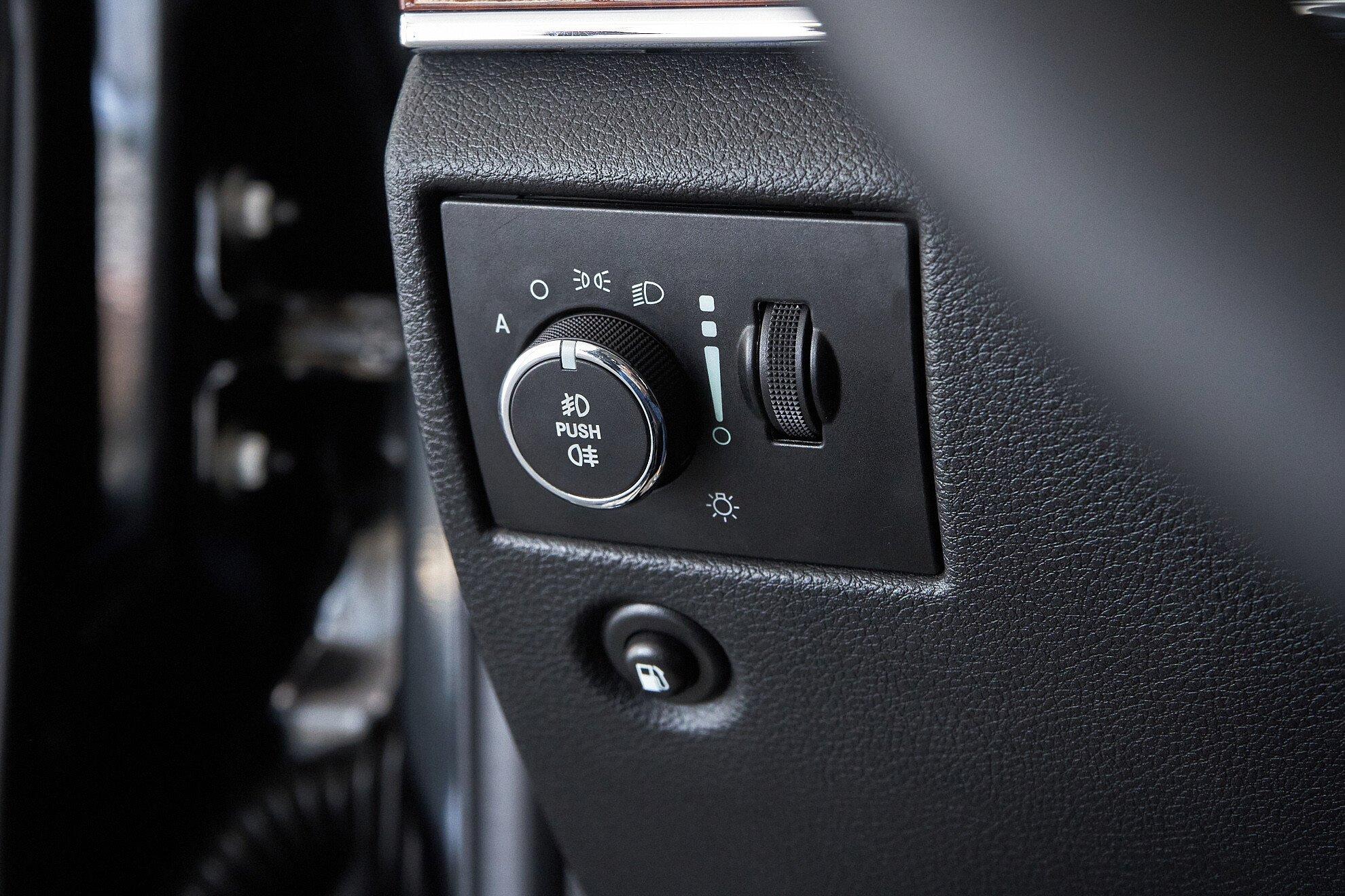 Jeep Grand Cherokee 2012, черный