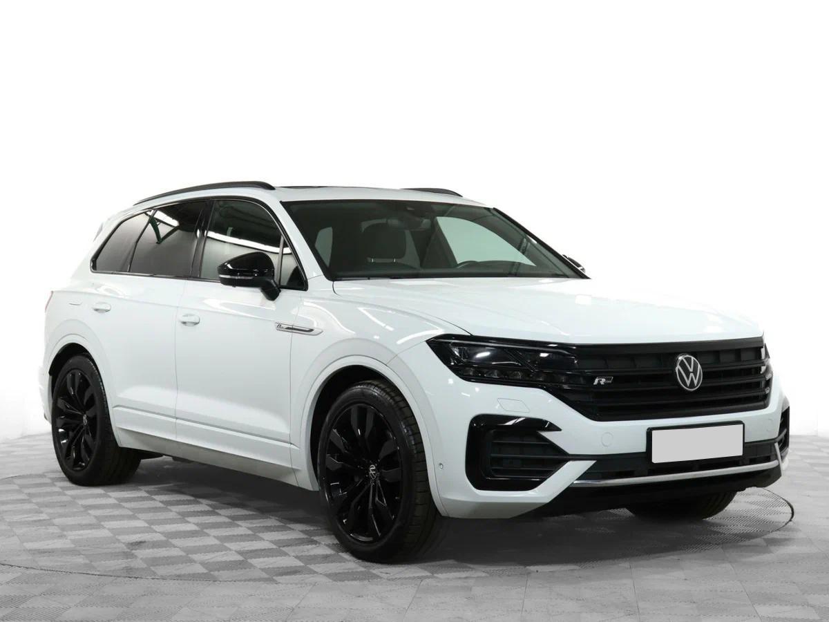Volkswagen Touareg 2023, белый