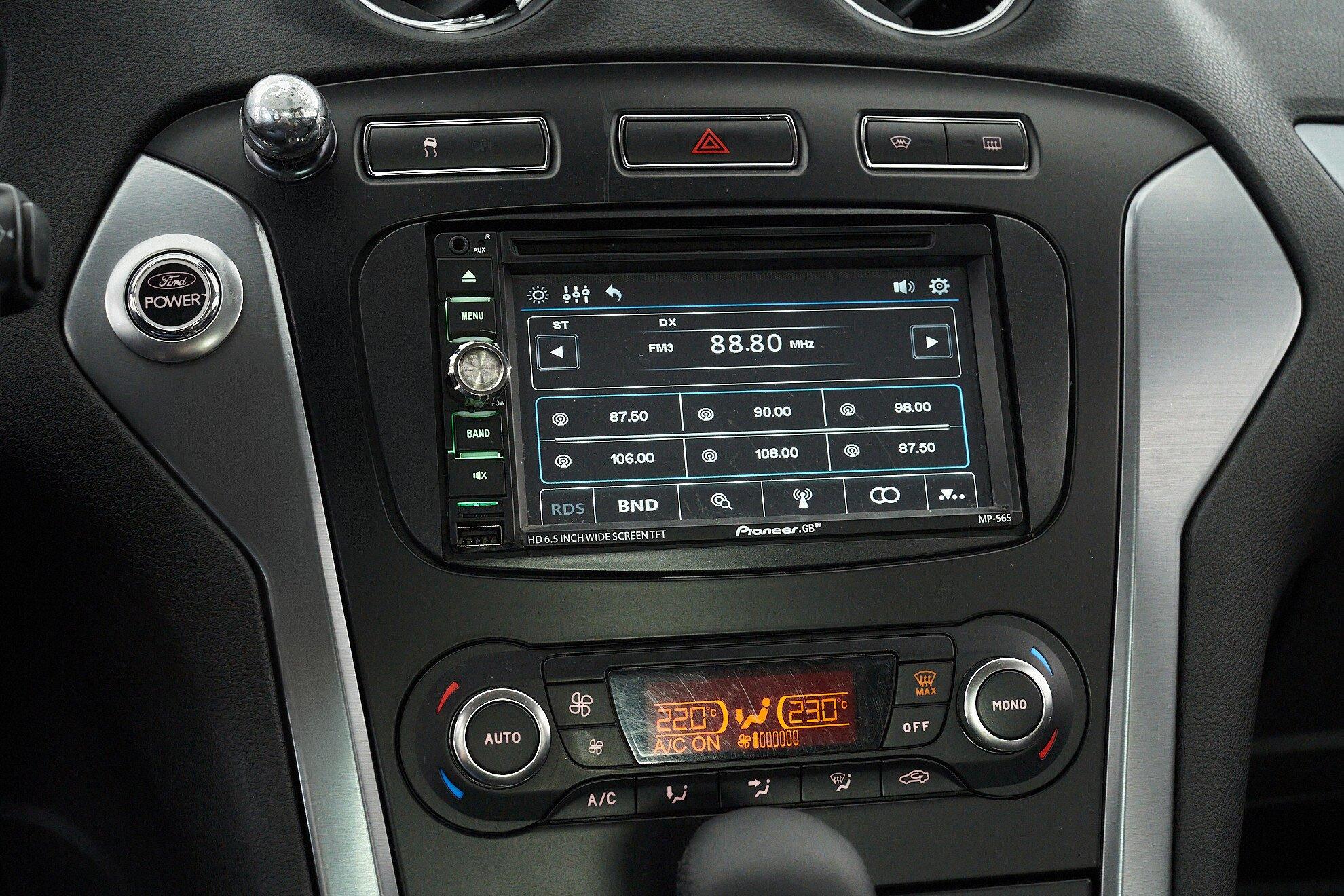 Ford Mondeo 2012, черный