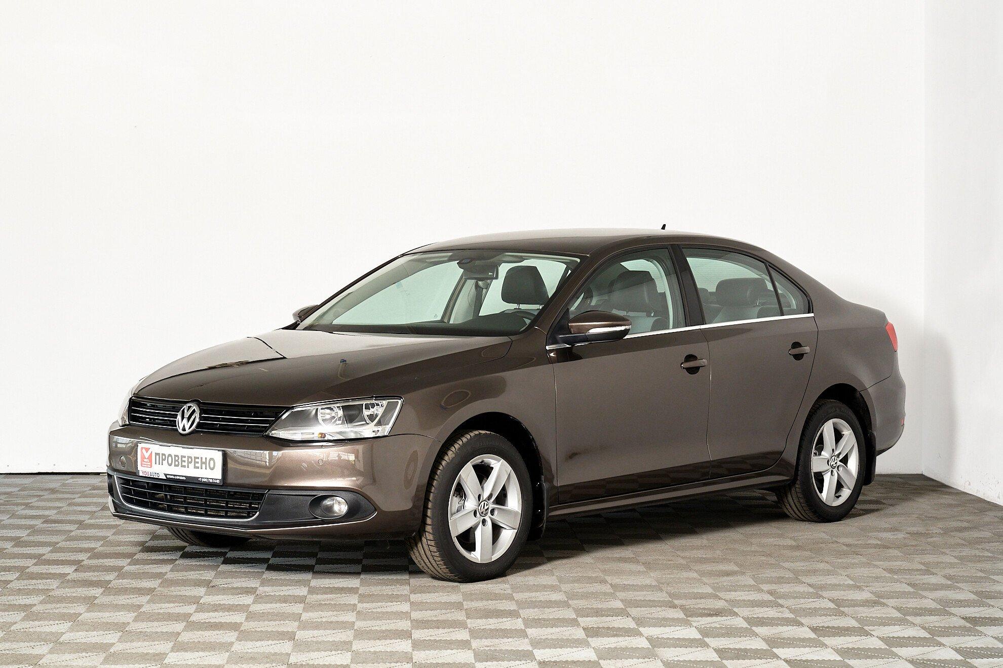 Volkswagen Jetta 2012, коричневый