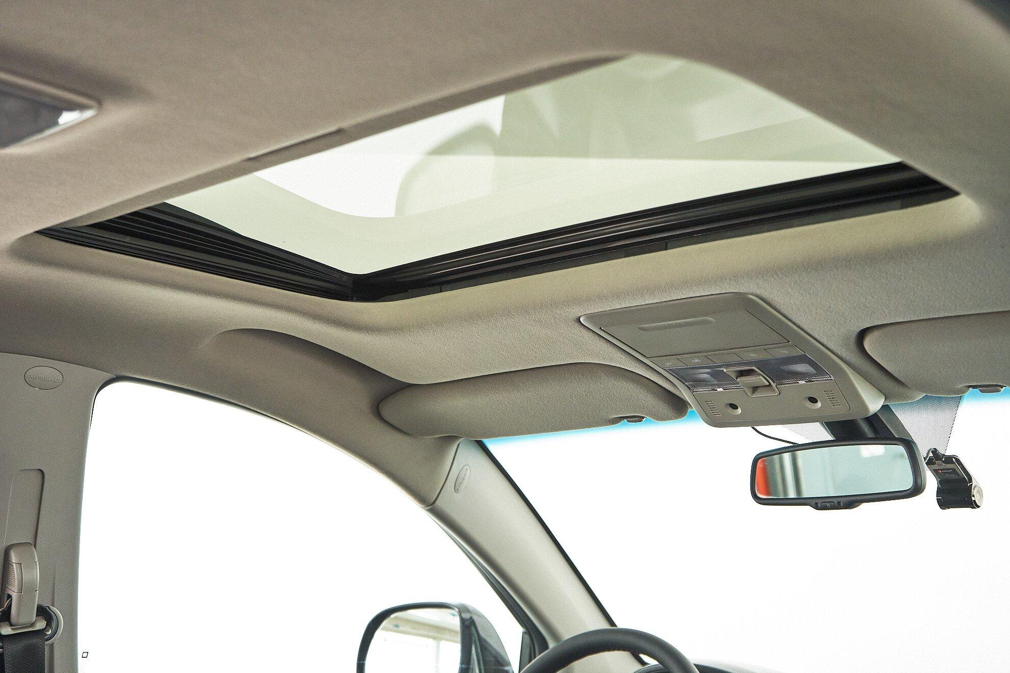 Chevrolet Captiva 2015, черный
