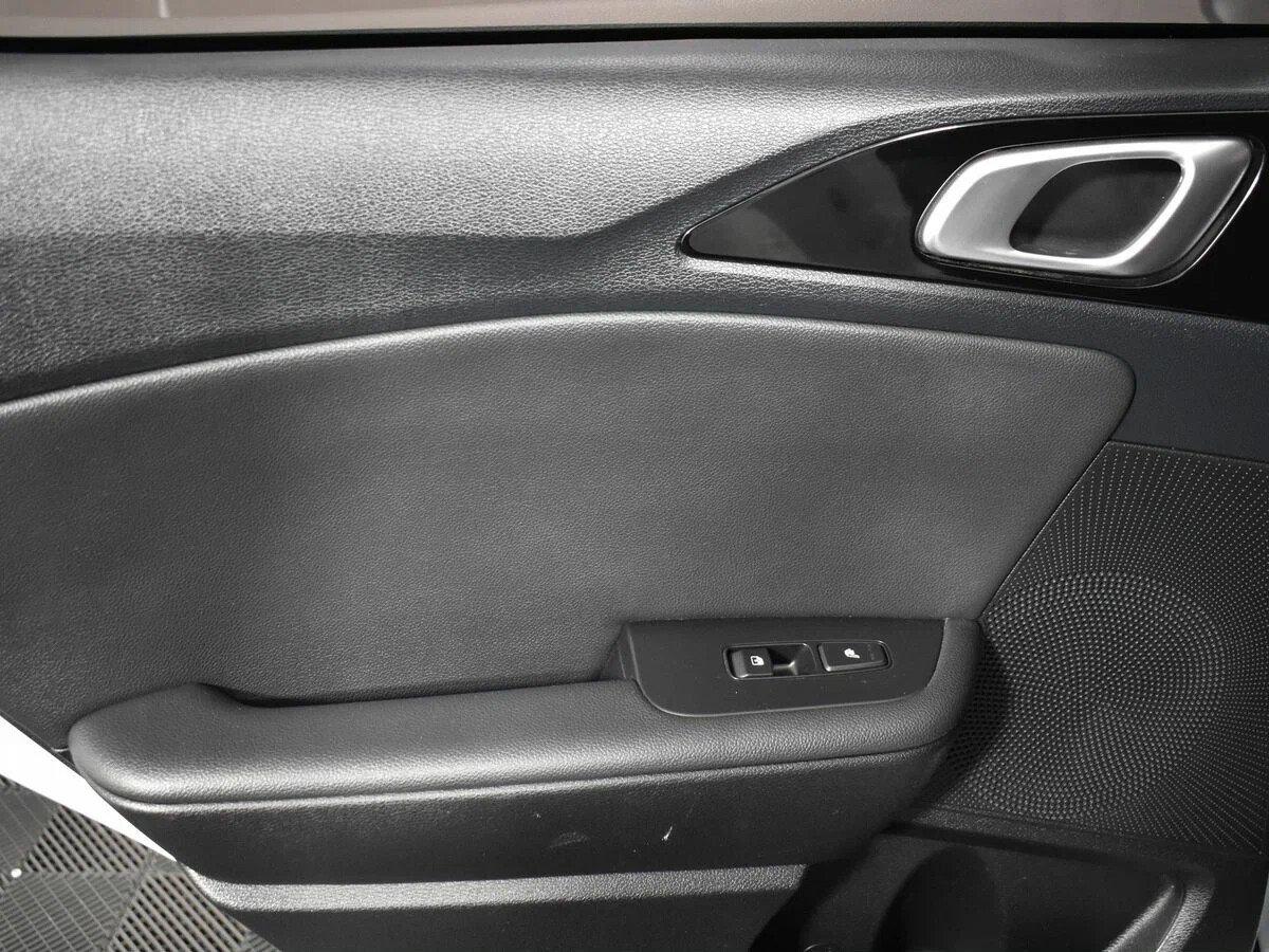 Kia XCeed 2021, белый