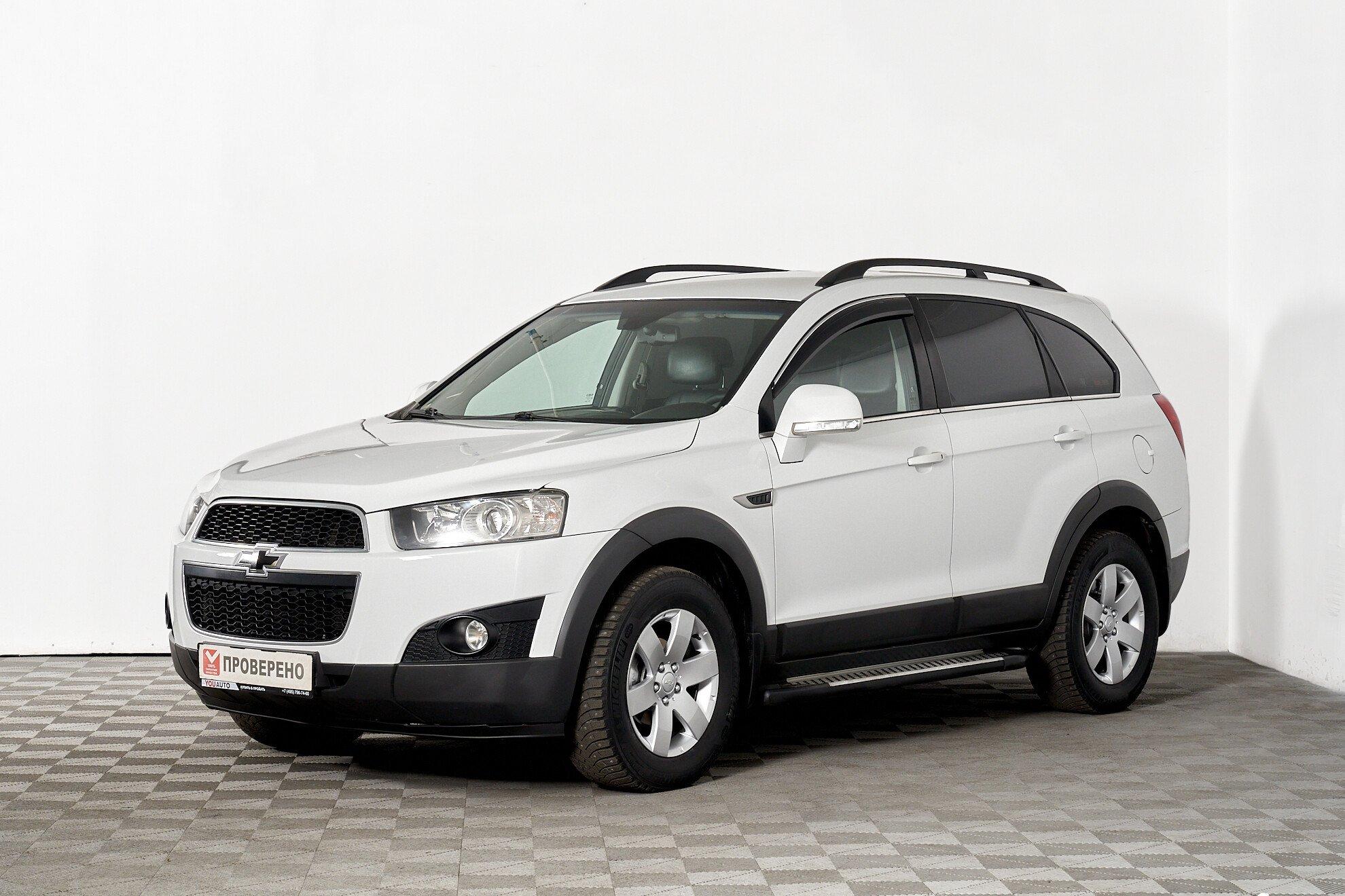 Chevrolet Captiva 2013, белый
