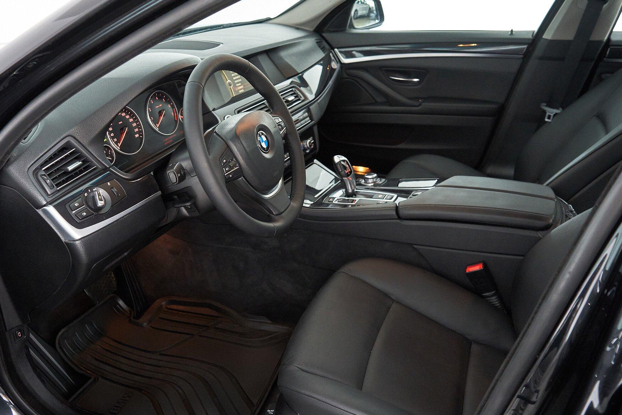 BMW 5 серии 2013, черный