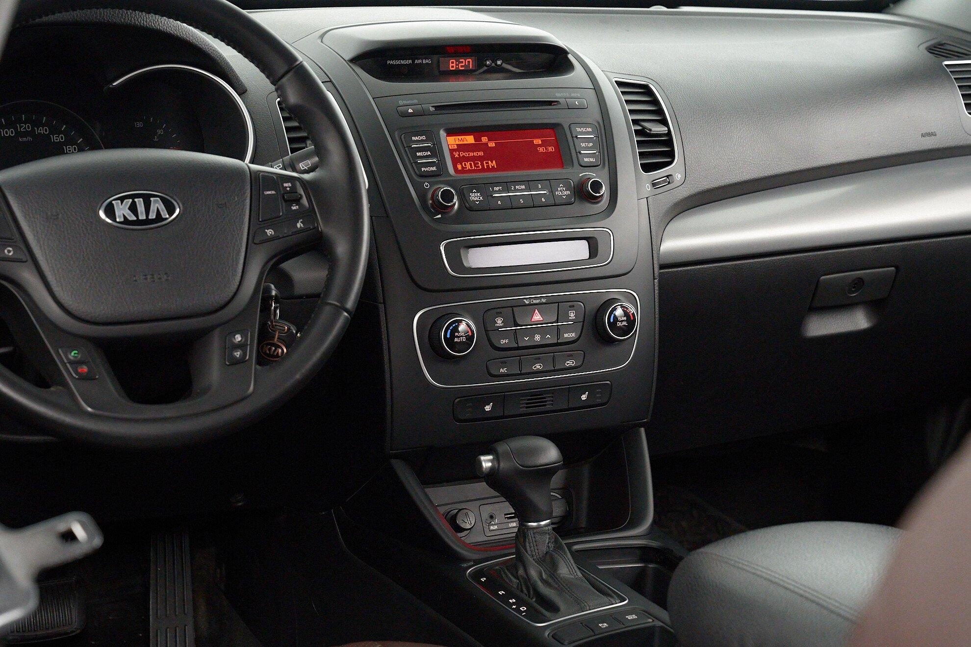 Kia Sorento 2014, бежевый