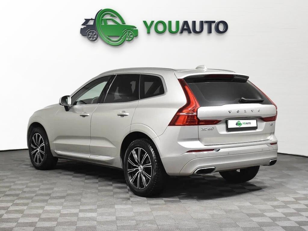 Volvo XC60 2021, бежевый