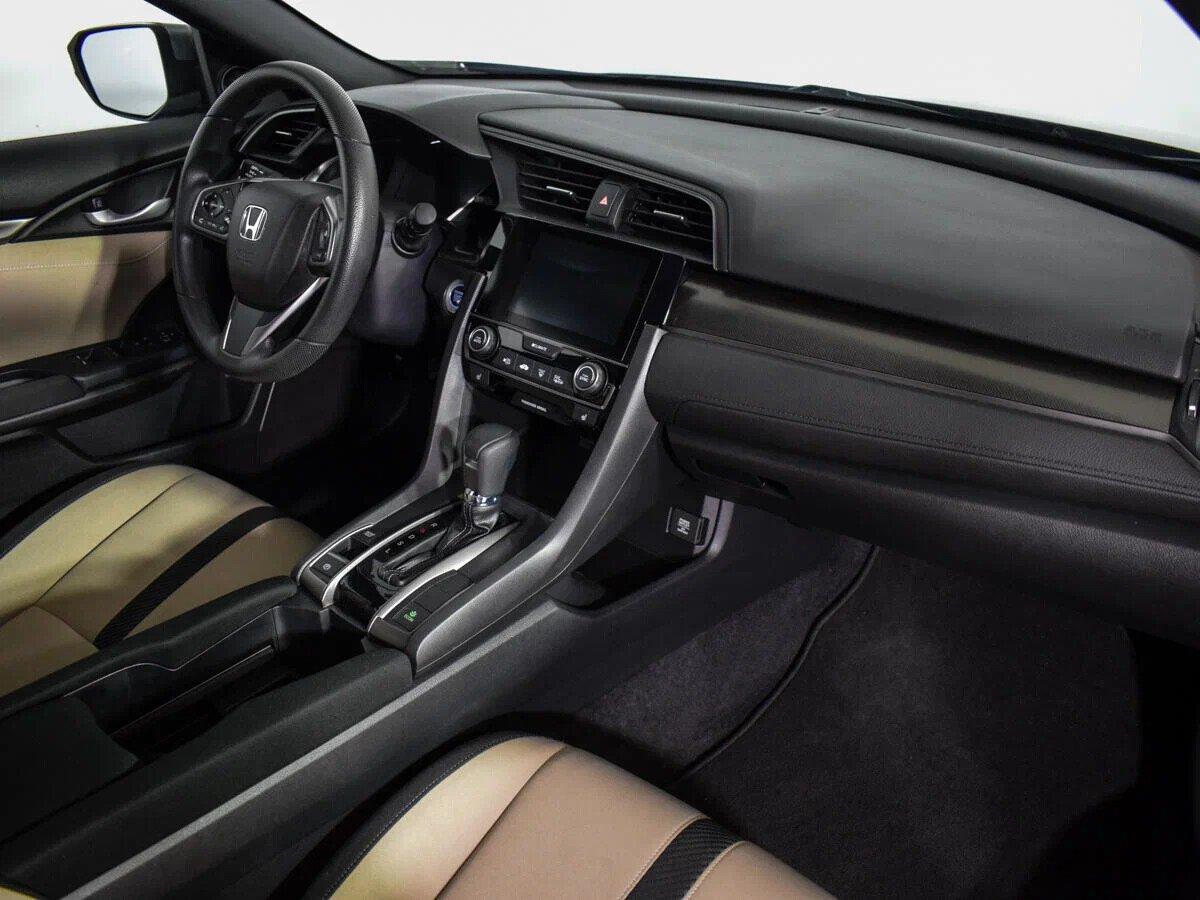 Honda Civic 2018, серый